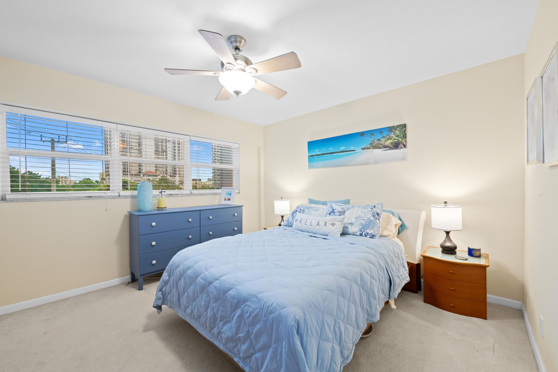 95 N Birch Road, Unit 304, Fort Lauderdale, FL 33304 Photo
