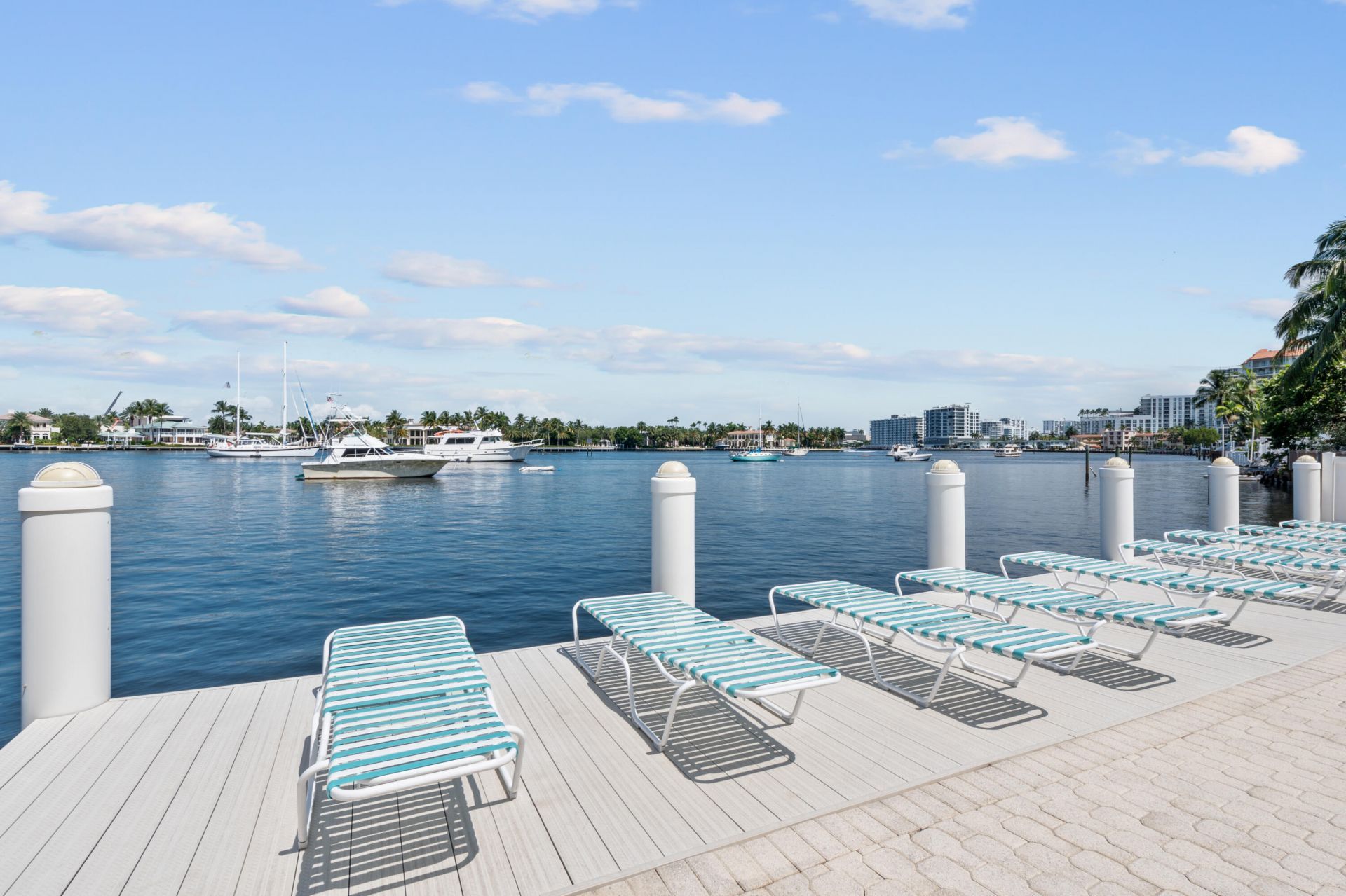 95 N Birch Road, Unit 304, Fort Lauderdale, FL 33304 Photo