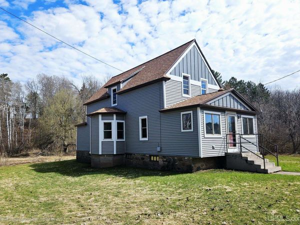 412 E Silver Street, Bessemer, MI 49911