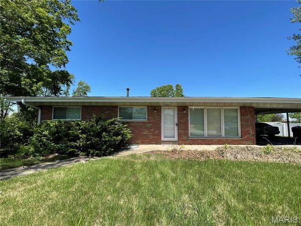 9411 Crockett Drive , Olivette, MO 63132