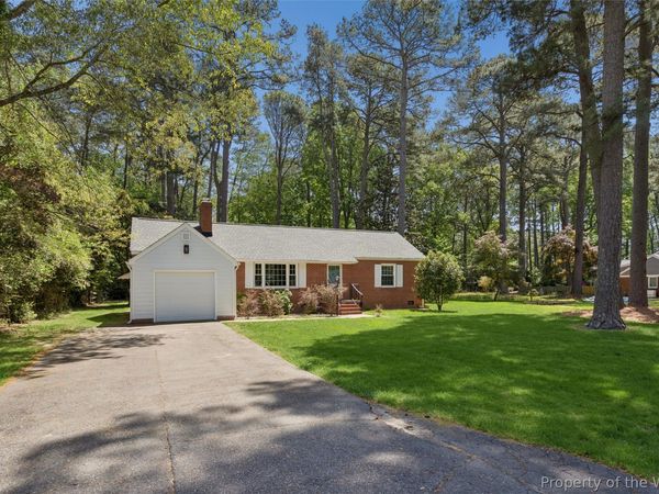 200 Mistletoe Drive , Newport News, VA 23606