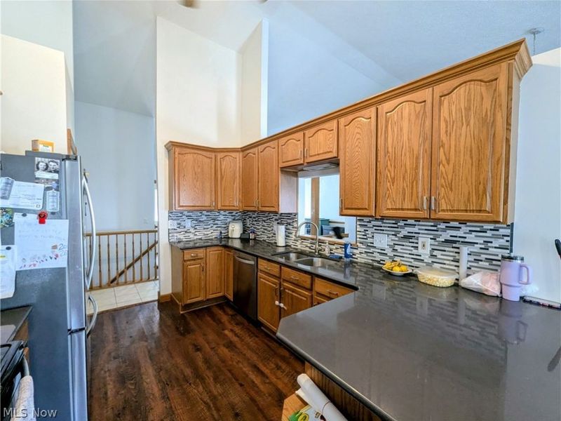 189 Sandstone Drive, Painesville Township, OH 44077 Photo 17