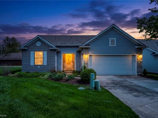 134 Stonehedge Drive , Elyria, OH 44035