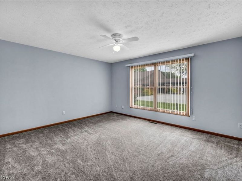 134 Stonehedge Drive, Elyria, OH 44035 Photo 29