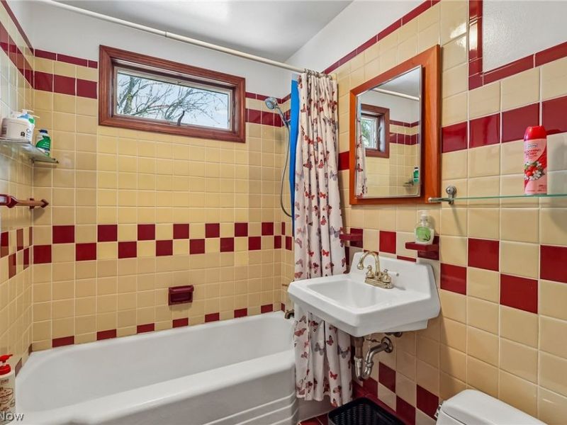 483 Som Center Road, Mayfield Village, OH 44143 Photo 14