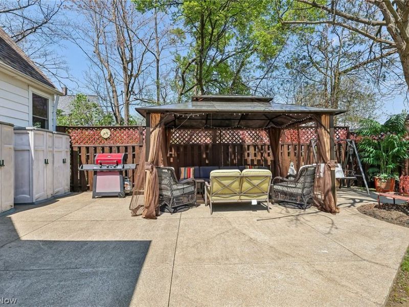 483 Som Center Road, Mayfield Village, OH 44143 Photo 32