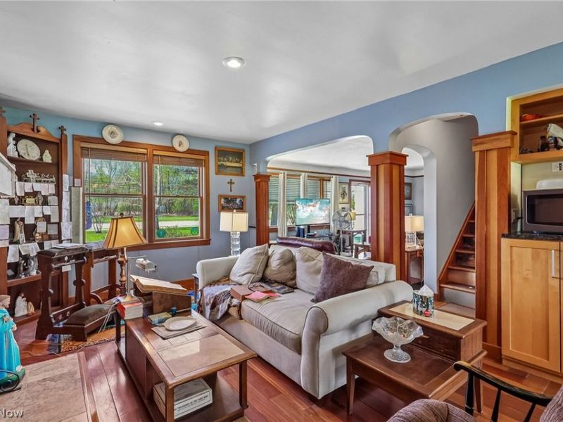 483 Som Center Road, Mayfield Village, OH 44143 Photo 9
