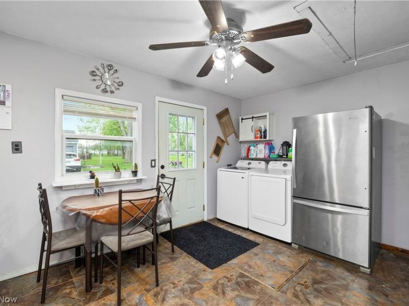 571 Hilliard Road, Elyria, OH 44035 Photo 11