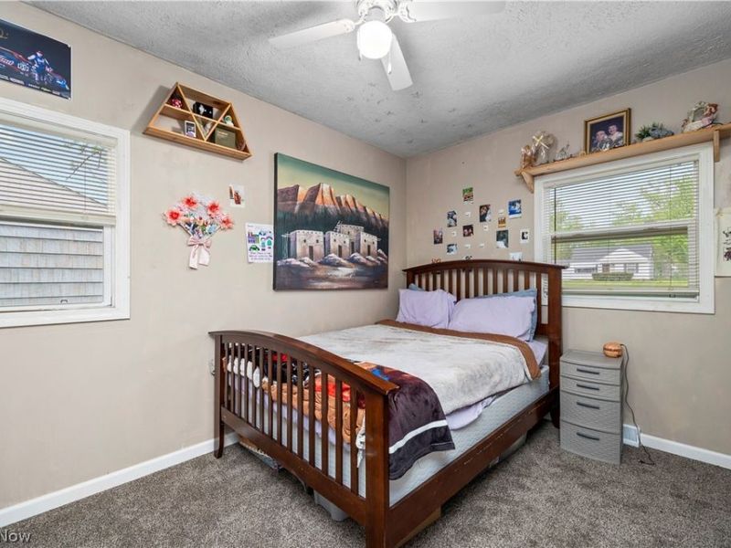 571 Hilliard Road, Elyria, OH 44035 Photo 13