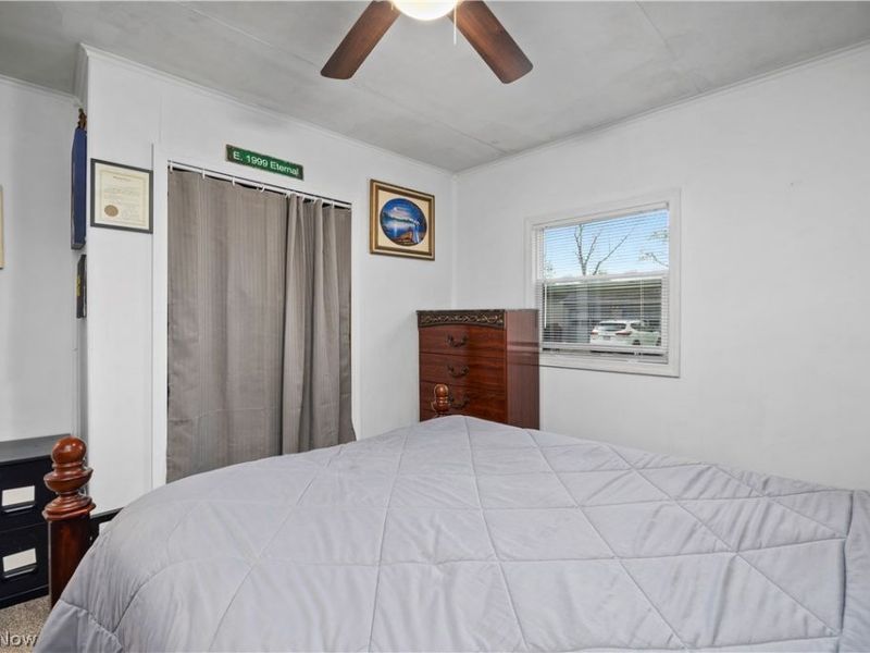 571 Hilliard Road, Elyria, OH 44035 Photo 17