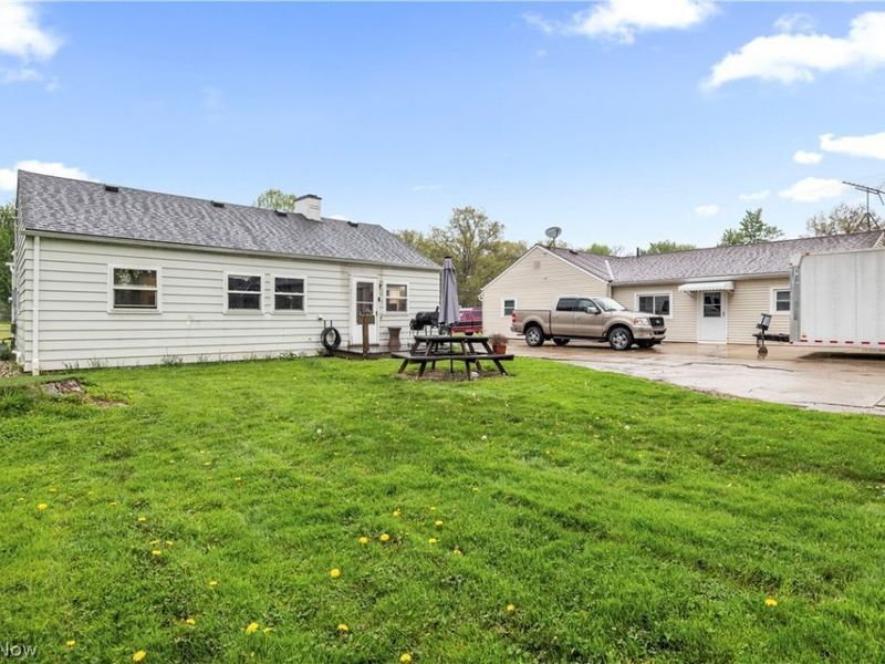 571 Hilliard Road, Elyria, OH 44035 Photo 26