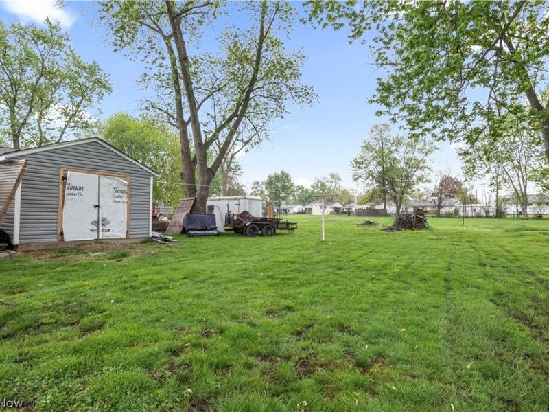 571 Hilliard Road, Elyria, OH 44035 Photo 27