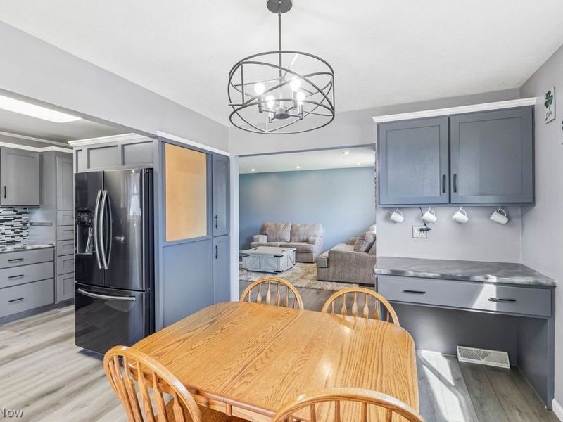 3126 Marioncliff Drive, Parma, OH 44134 Photo 11