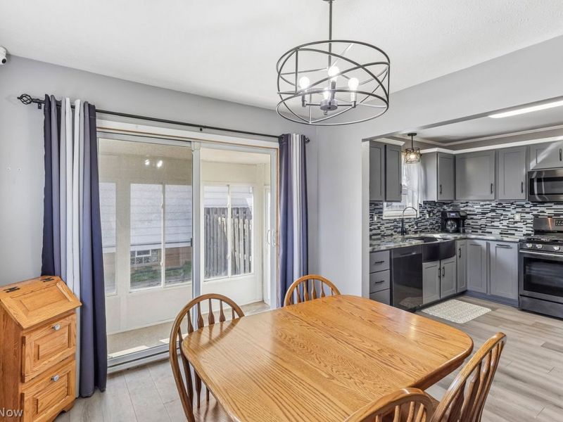 3126 Marioncliff Drive, Parma, OH 44134 Photo 12