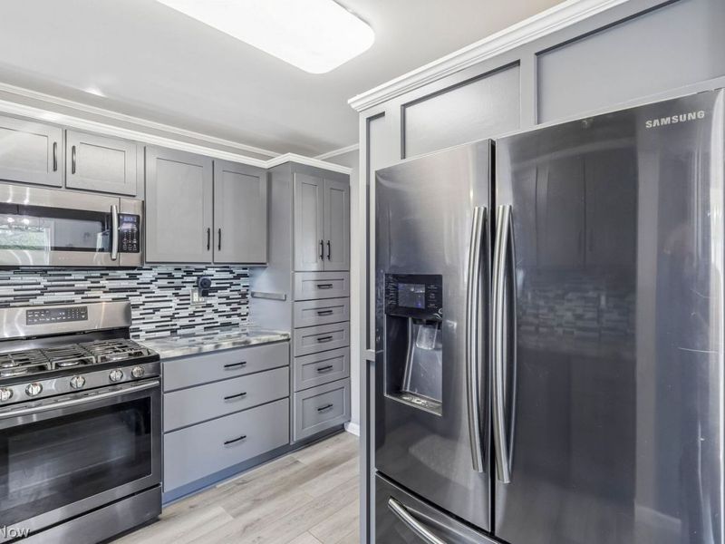 3126 Marioncliff Drive, Parma, OH 44134 Photo 18