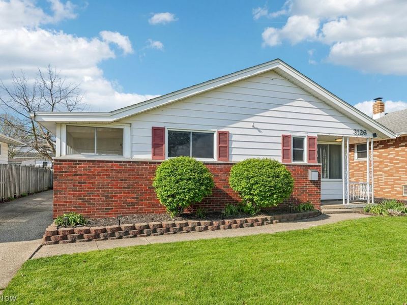 3126 Marioncliff Drive, Parma, OH 44134 Photo 4