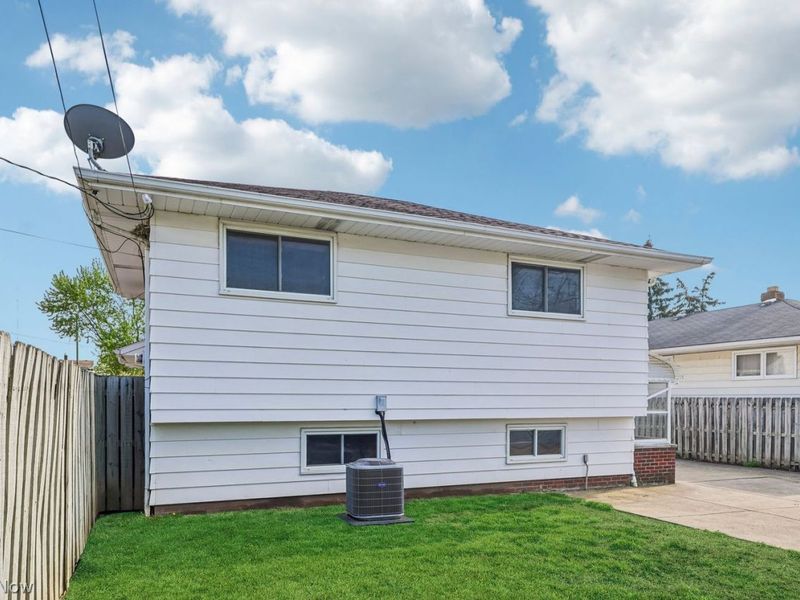 3126 Marioncliff Drive, Parma, OH 44134 Photo 46