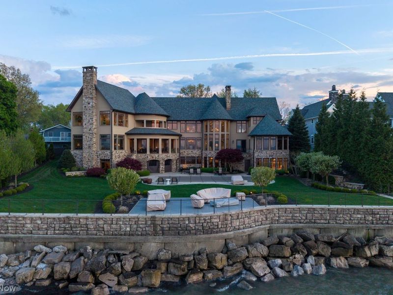 13717 W Lake Road, Vermilion, OH 44089 Photo 9