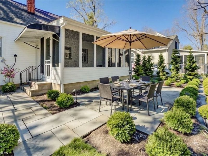 197 Miles Road, Chagrin Falls, OH 44022 Photo 2