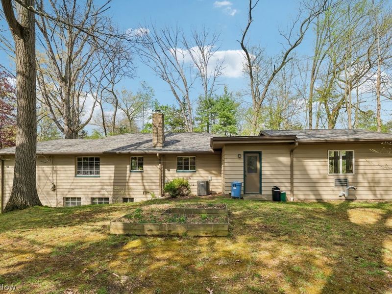 405 Nob Hill Drive, Akron, OH 44303 Photo 39