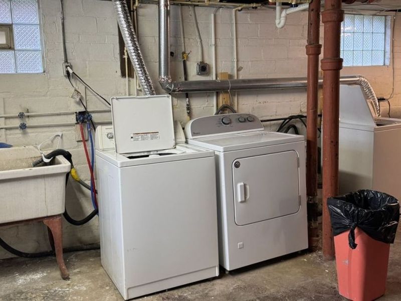 3703 Biddulph Avenue, Cleveland, OH 44109 Photo 10