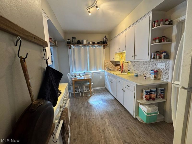 3703 Biddulph Avenue, Cleveland, OH 44109 Photo 3