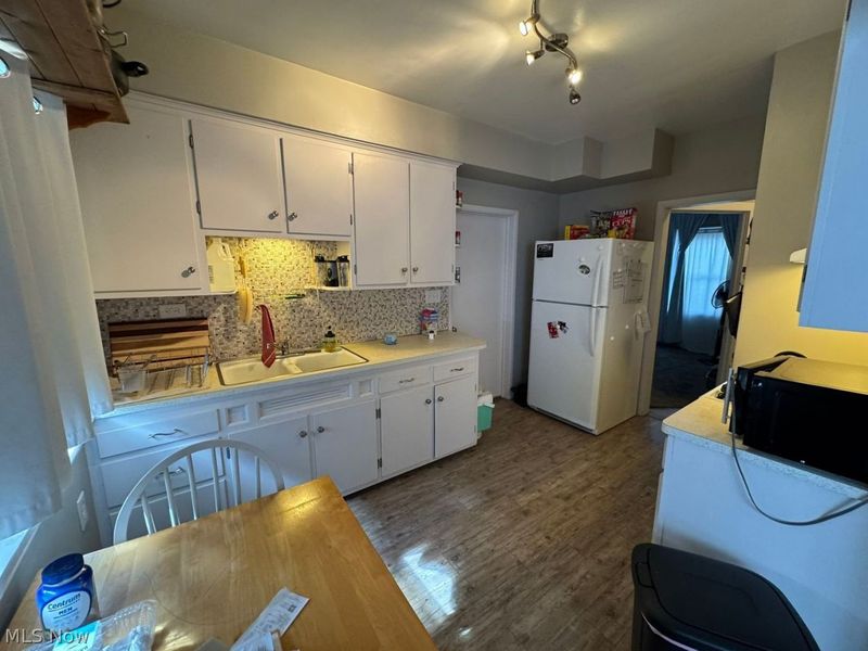 3703 Biddulph Avenue, Cleveland, OH 44109 Photo 4