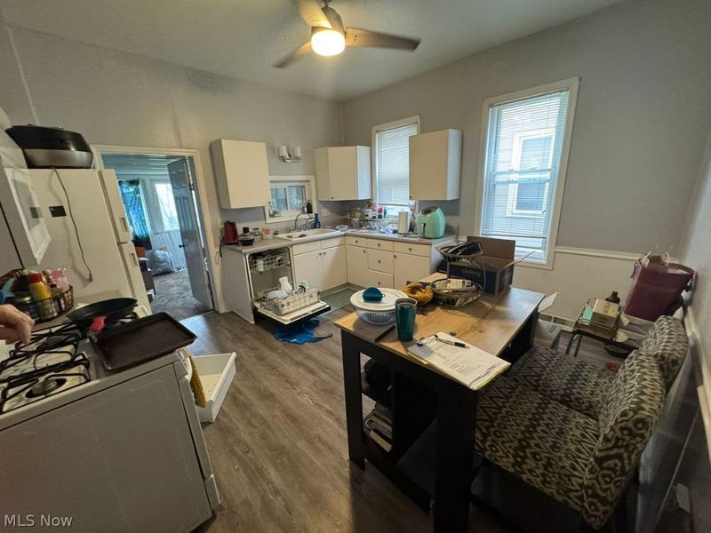 3139 W 11th Street, Cleveland, OH 44109 Photo 2