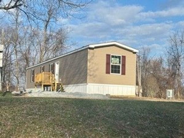 353 Ames Rd, Bentleyville, PA 15314