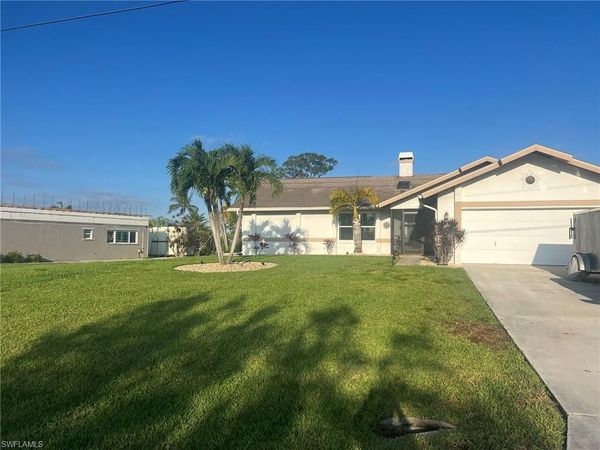 20680 Park PL , ESTERO, FL 33928