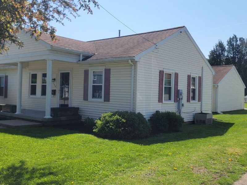 130 Vine Street, Clyde, OH 43410 Photo 2