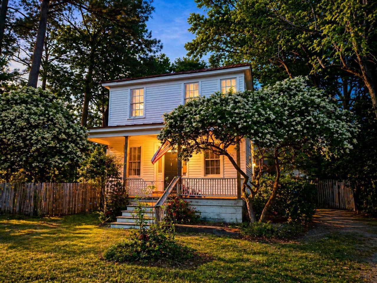 1104 N Hillside Drive Photo 1