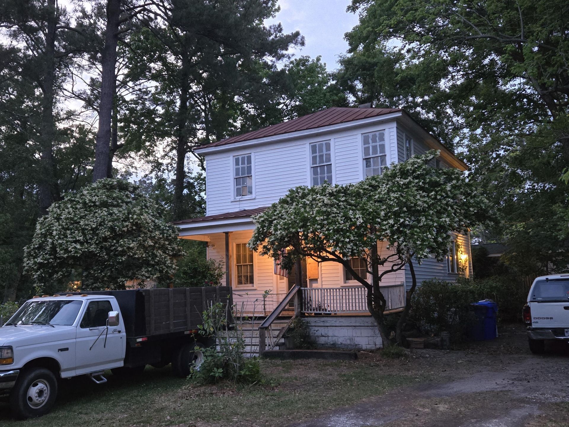 1104 N Hillside Drive Photo 6