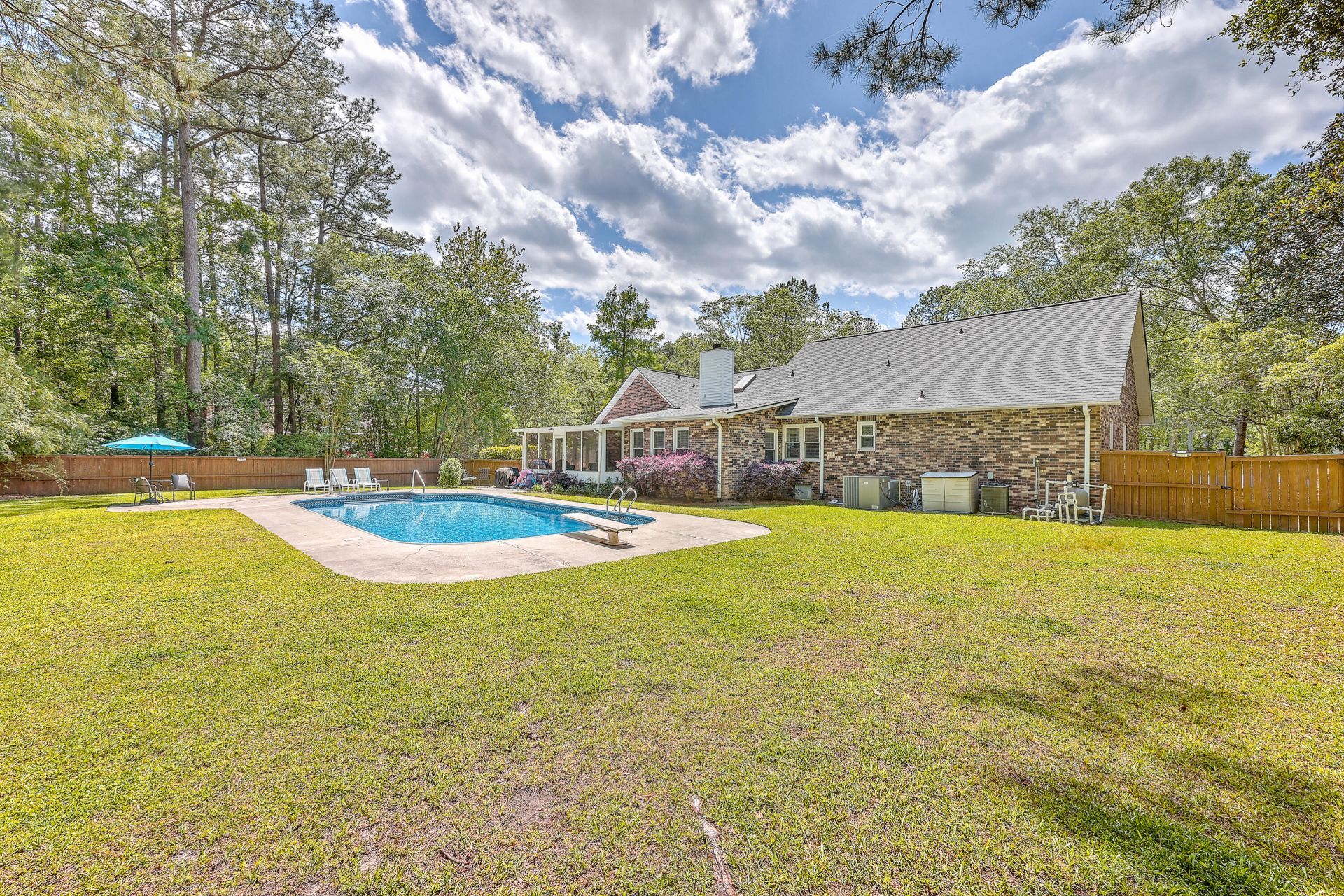 110 Beaverton Court Photo 44