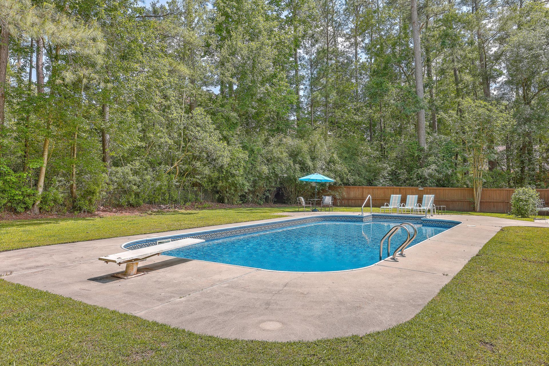 110 Beaverton Court Photo 45