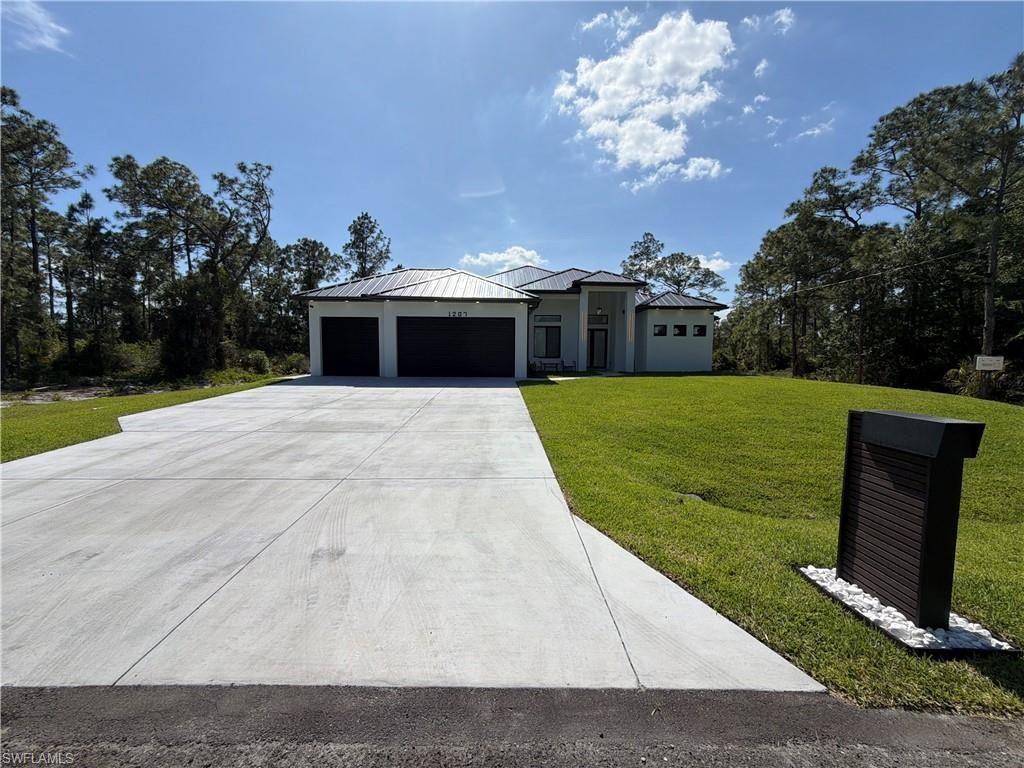 1207 Magnolia Ave, Lehigh Acres, FL 33972 Photo