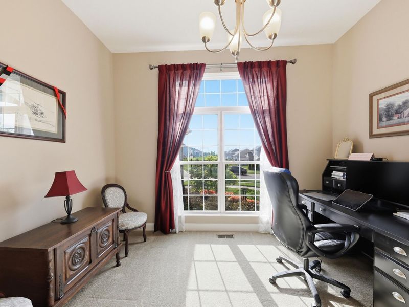 10254 Daniel Fisk Street , Dayton, OH 45458 Photo 9