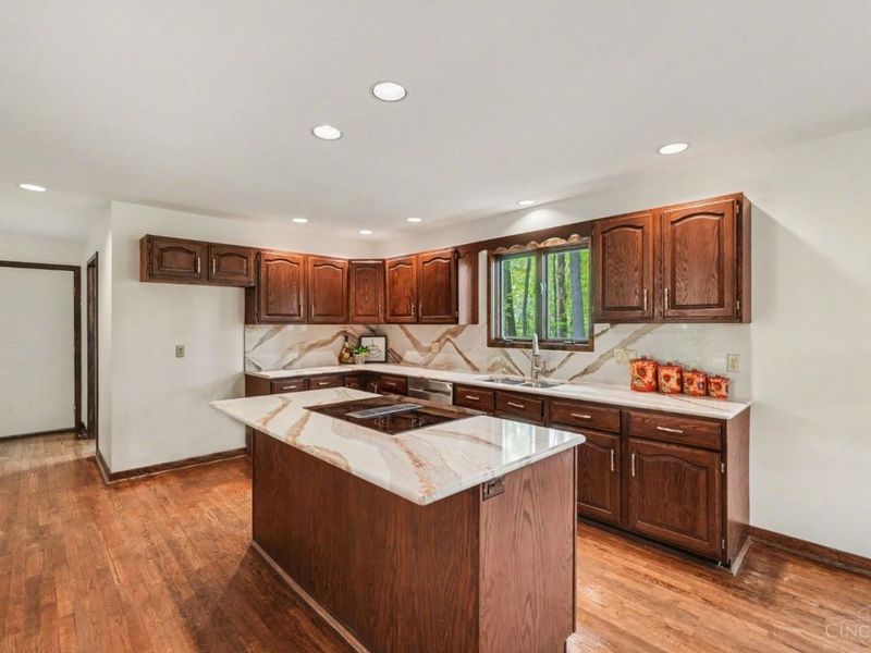 777 Cedar Point Drive, Anderson Twp, OH 45230 Photo 10
