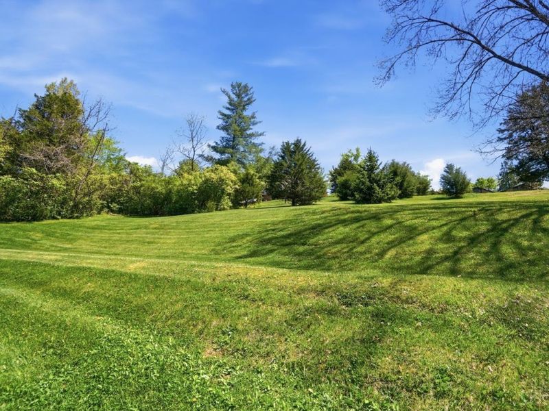 6340 Sheed Road, Cincinnati, OH 45247 Photo 2