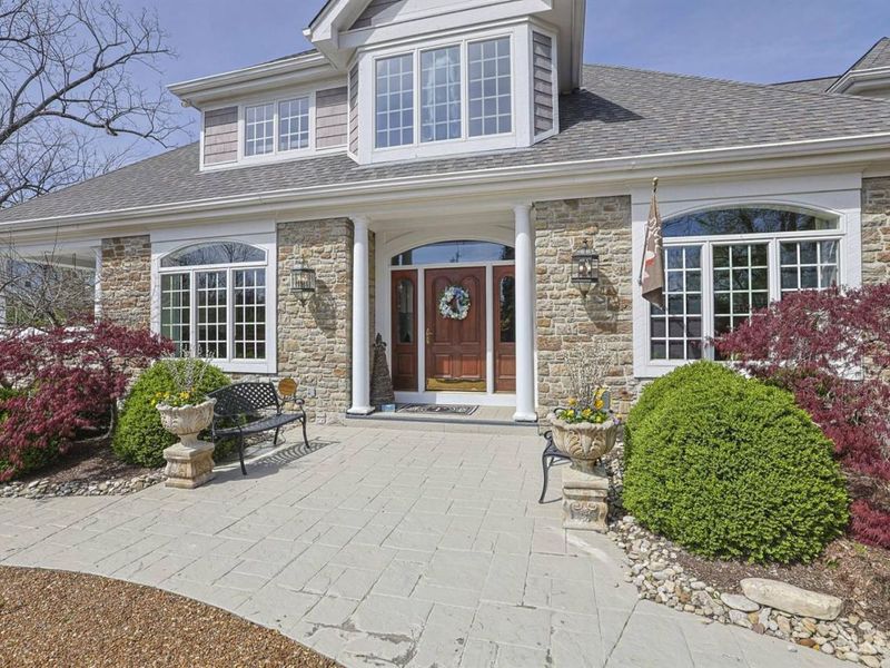 7710 Indian Hill Road, Indian Hill, OH 45243 Photo 1