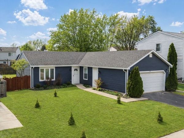 828 Huron Court , Carol Stream, IL 60188