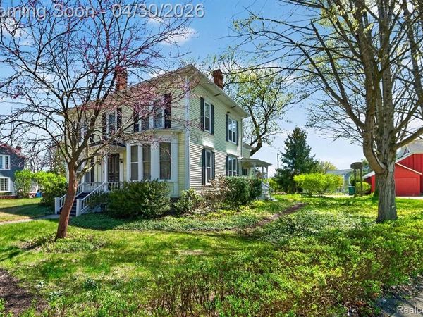 403 Lake Street, Howell, MI 48843