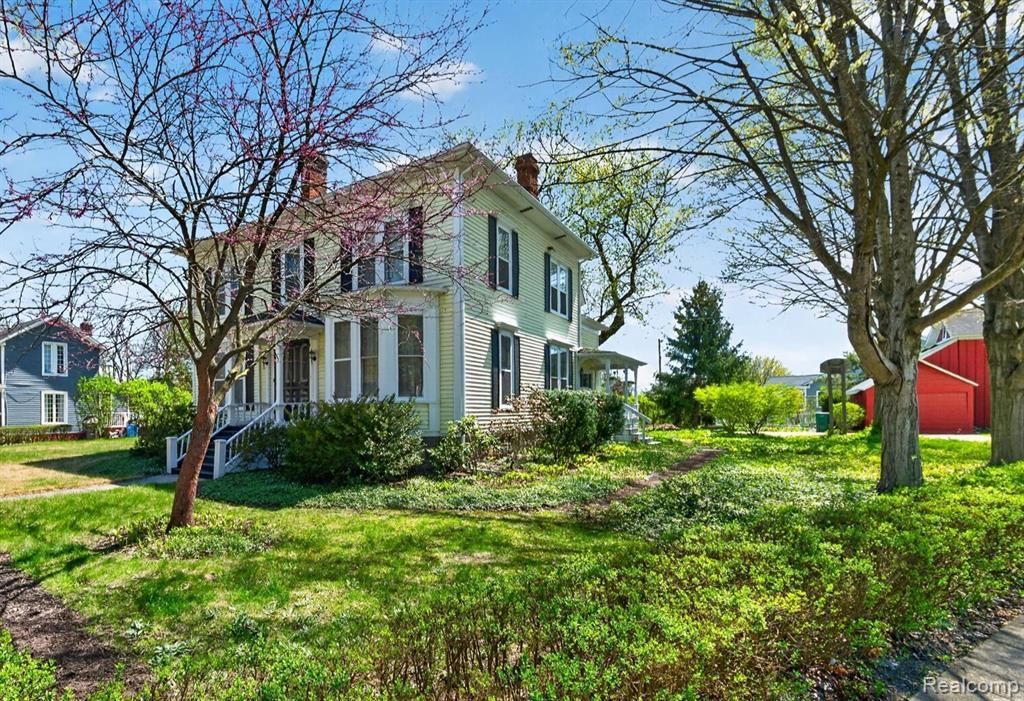 403 Lake Street, Howell, MI 48843 Main Photo