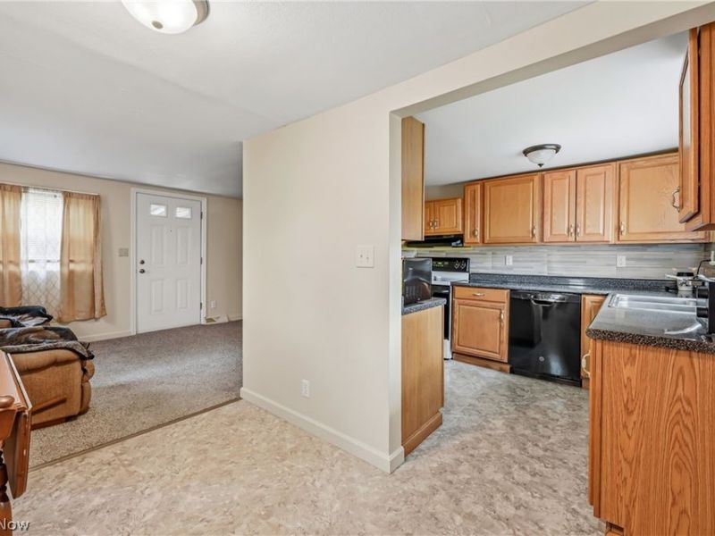 6982 Mcclure Road, Hubbard, OH 44425 Photo 14