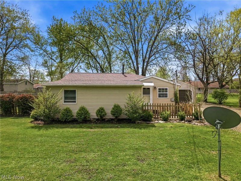 6982 Mcclure Road, Hubbard, OH 44425 Photo 2