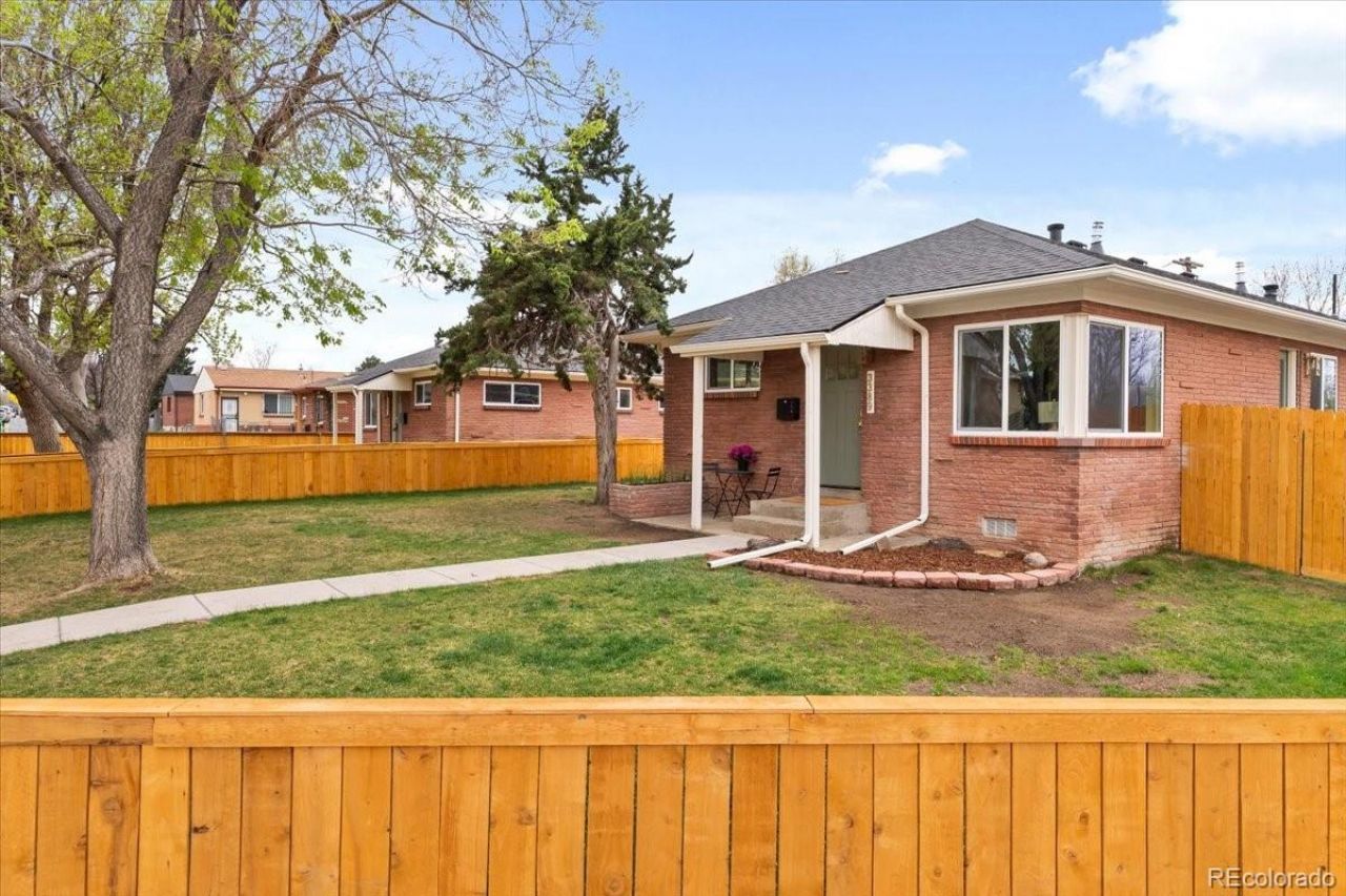 3381 N Kearney Street , Denver, CO 80207 Main Photo