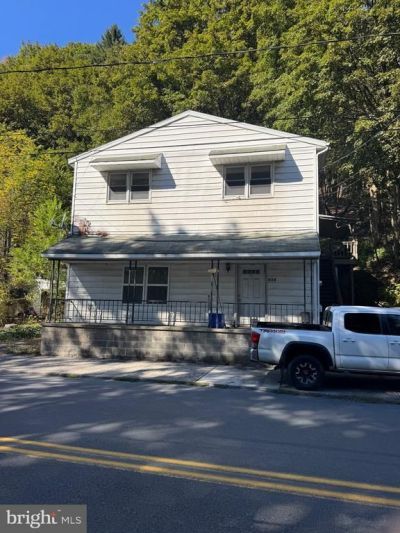 304 E MAHANOY AVENUE, GIRARDVILLE, PA 17935