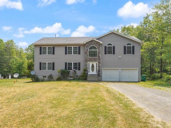 152 GRANITE ROAD, LONG POND, PA 18334