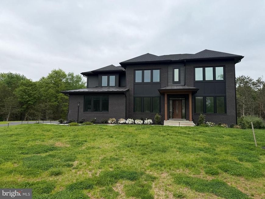 17009 Hughes Road , Poolesville, MD 20837 Main Photo