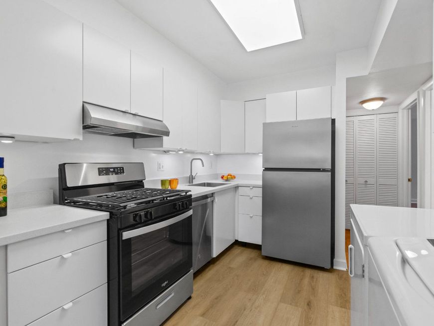 9804 Georgia Avenue , Unit 23-302, Silver Spring, MD 20902 Main Photo